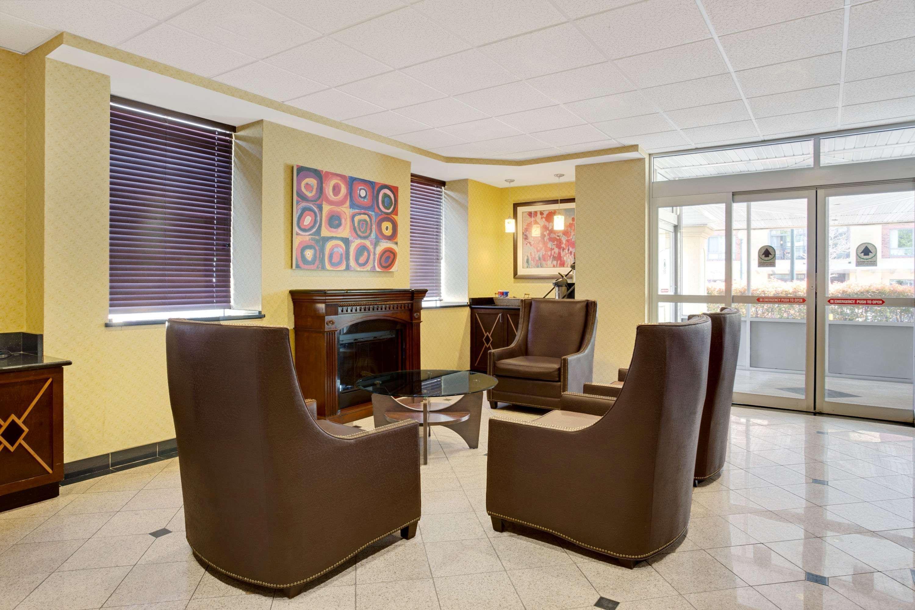 Days Inn By Wyndham Silver Spring Dış mekan fotoğraf