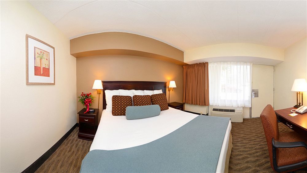 Days Inn By Wyndham Silver Spring Dış mekan fotoğraf